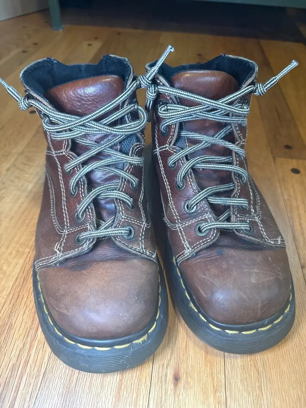 Vintage Dr Martens 8A07 AirWair Lace Up Boots Men's US 10 UK 9 Y2K